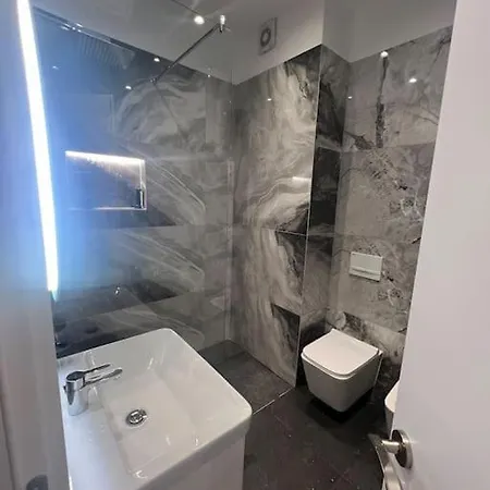 Apartment Modern New Near Tirana