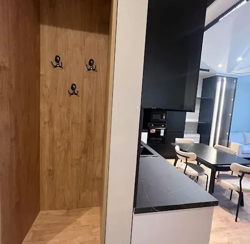 Modern New Near *